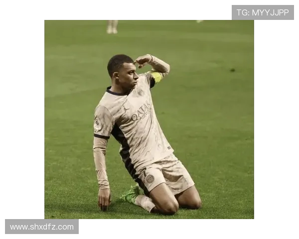 基利安·姆巴佩：从天赋少年到世界足球巨星的崛起之路