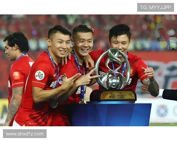 张琳芃坚守绿茵场谱写中国足球奋斗与荣耀新篇章