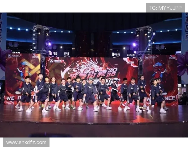 南京街舞队的运营经验与挑战分析探讨街舞文化的传承与发展