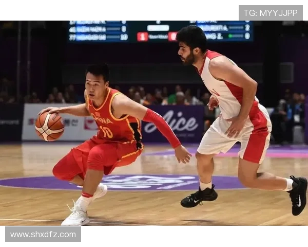 广州篮球队盯防战术解析与球队表现的深度剖析 广州篮球队盯防战术解析与球队表现的深度剖析