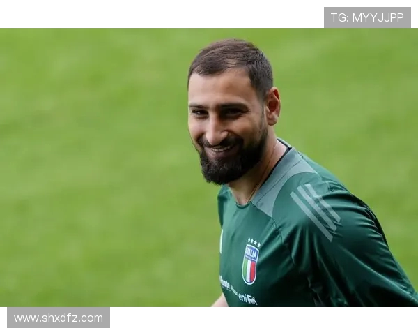 多纳鲁马：从青年才俊到世界顶级门将的辉煌历程与成就分析